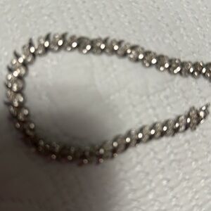 Dazzling Silver Women's Bracelet